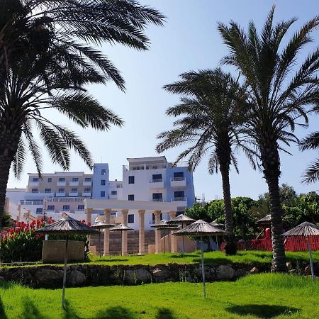Seaview Sunset Holiday Apartments Пафос Екстер'єр фото