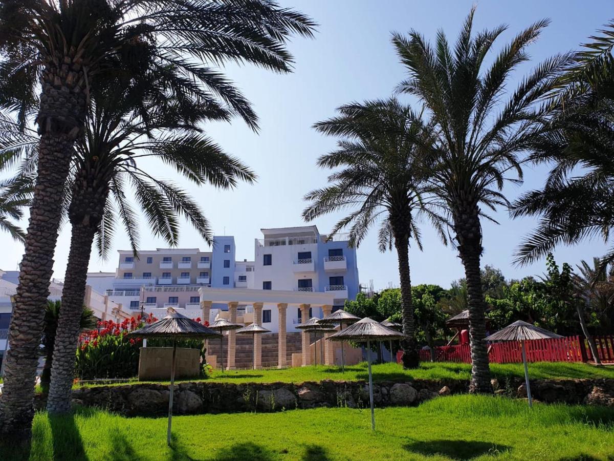 Seaview Sunset Holiday Apartments Пафос Екстер'єр фото